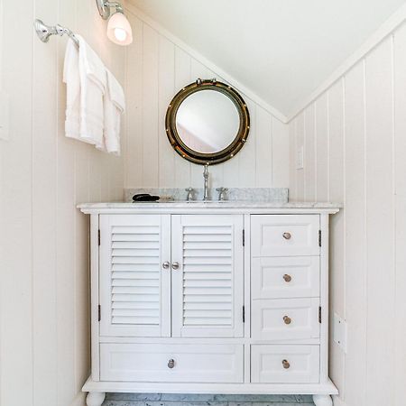 Beach House With Outdoor Shower Less Than 6 Mi To Nags Head! Manteo Extérieur photo