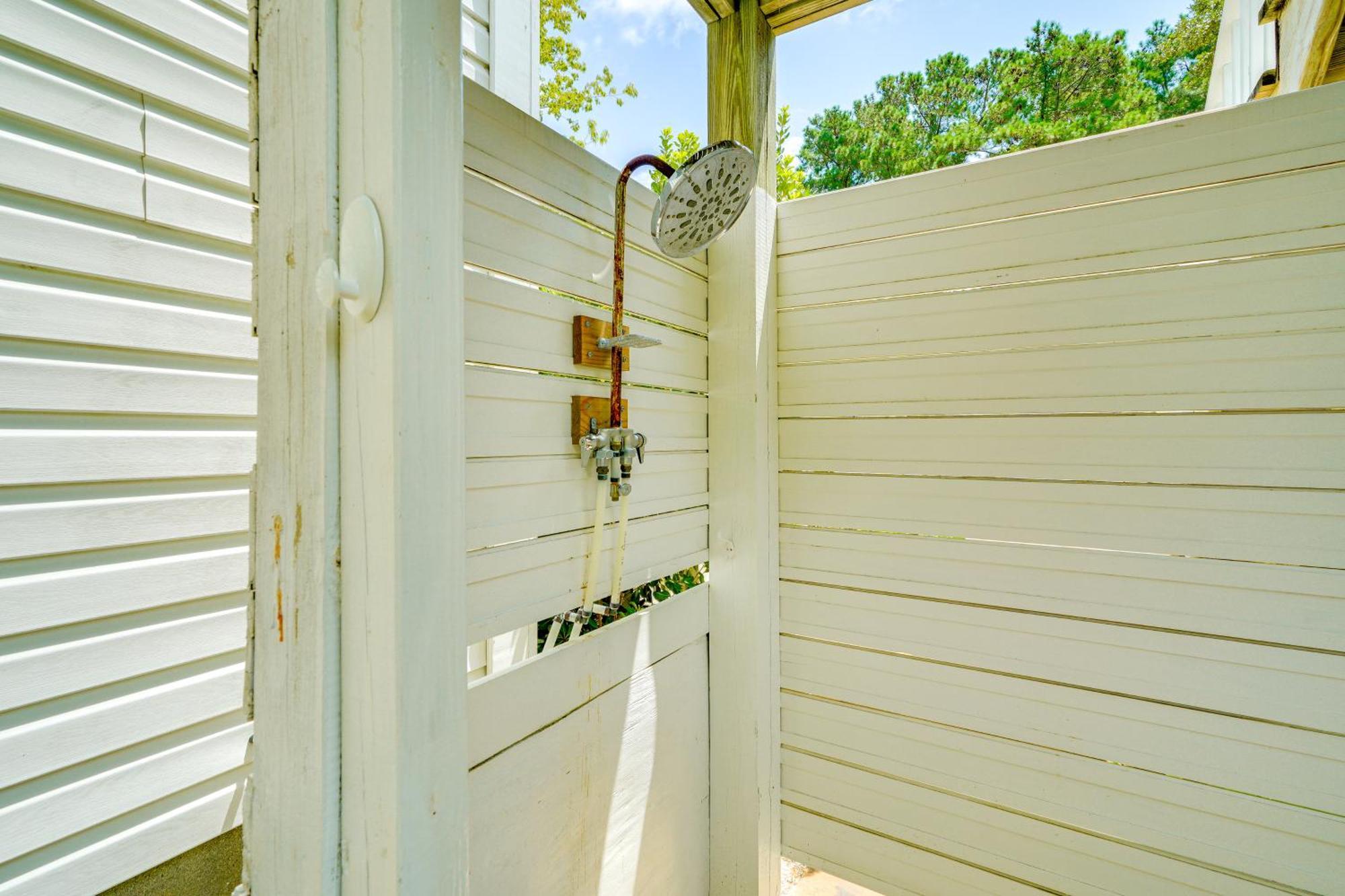 Beach House With Outdoor Shower Less Than 6 Mi To Nags Head! Manteo Extérieur photo